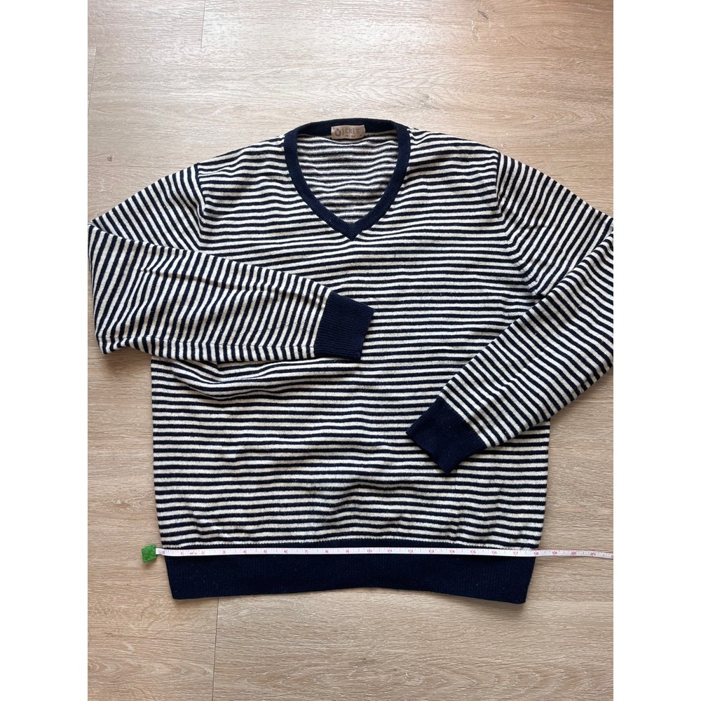 J. Crew Sweater Mens Medium White Navy Blue Striped Tight Knit Ribbed V Neck
